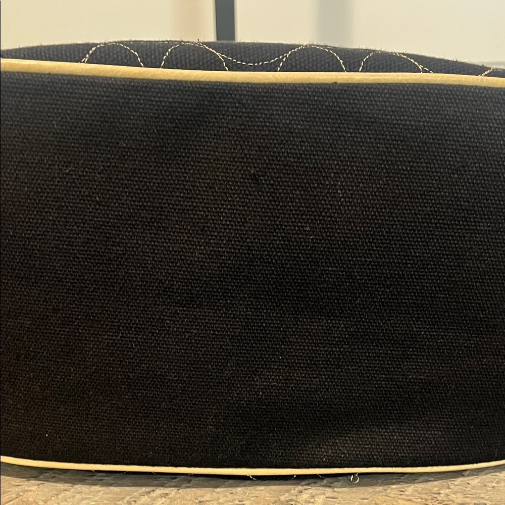 Chelsey Henry Quilted Cotton & Leather Crescent Shoulder Bag - Picture 10 of 14
